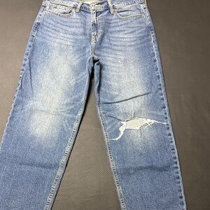 Old Navy women’s mid rise boyfriend loose Blue Jeans with Ripped Detail